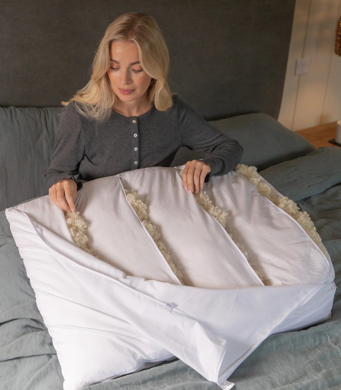 wool & cotton natural bed wedge pillow